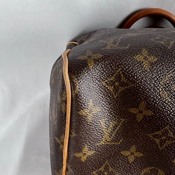 Louis Vuitton Speedy 30 Monogram Bag - Picture 13 of 16